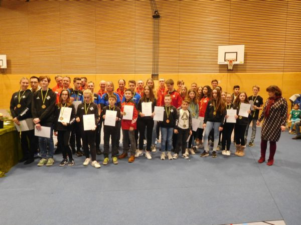 Die TSV-Handballer an der Sportpalette des Markt Feucht dabei!
